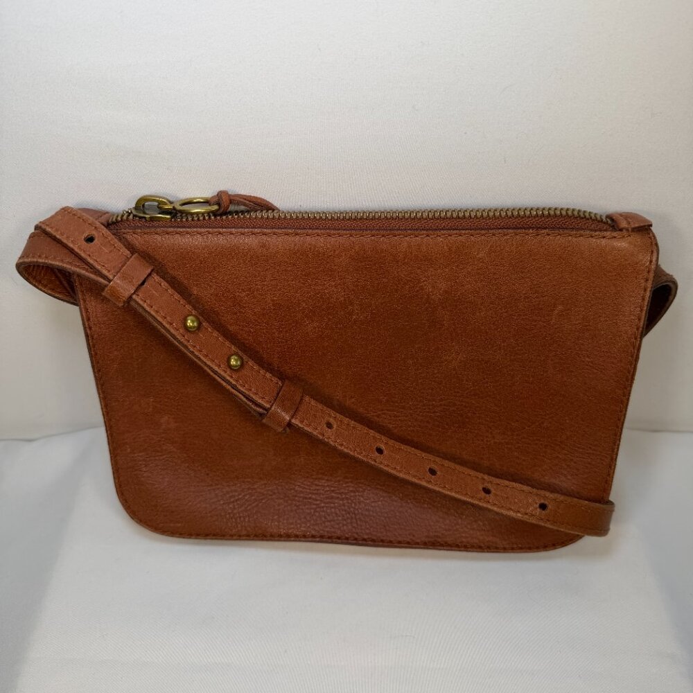 MADEWELL The Simple Crossbody Bag English Saddle Tan Leather - Picture 4 of 14